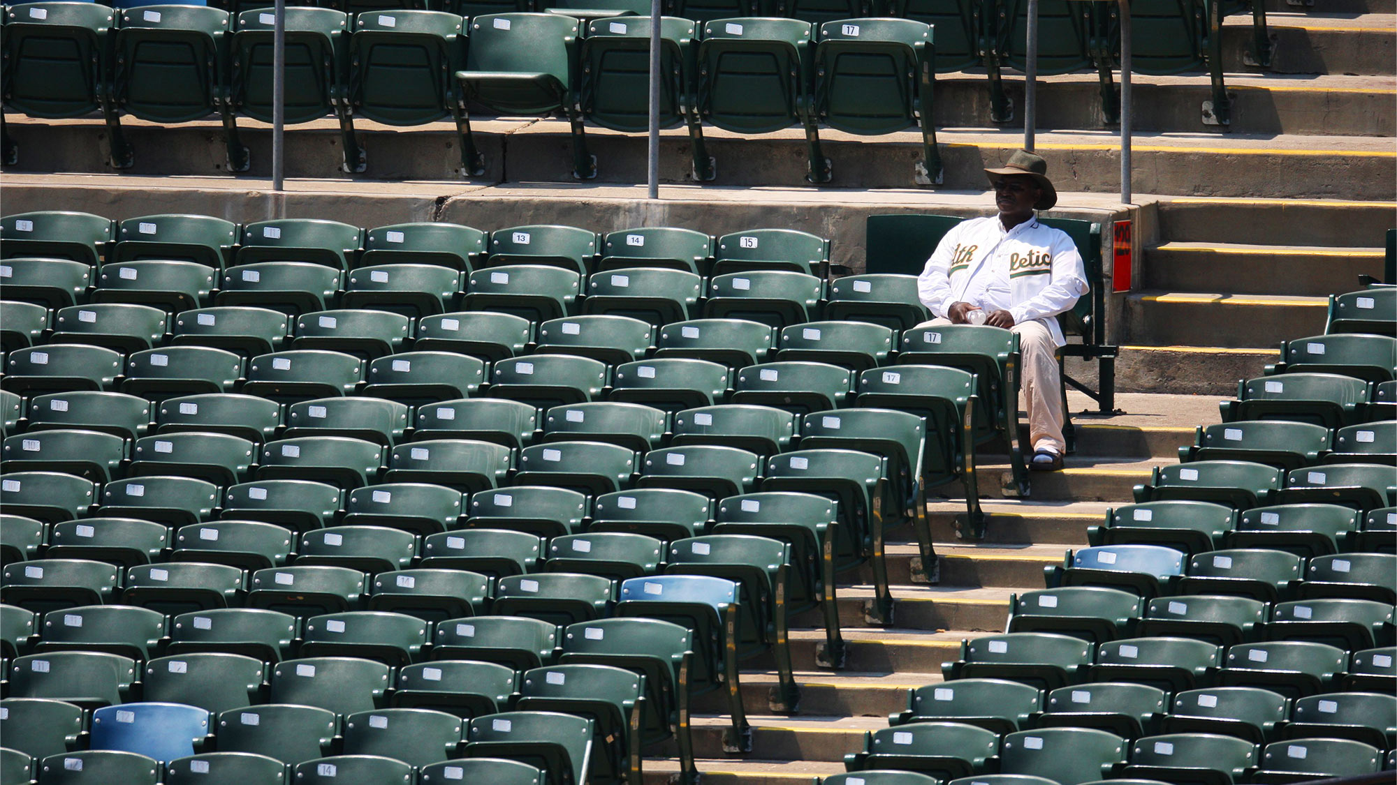 A’s Fans Unable To Sustain The Wave Over Chasm Of 7,000 Empty Seats