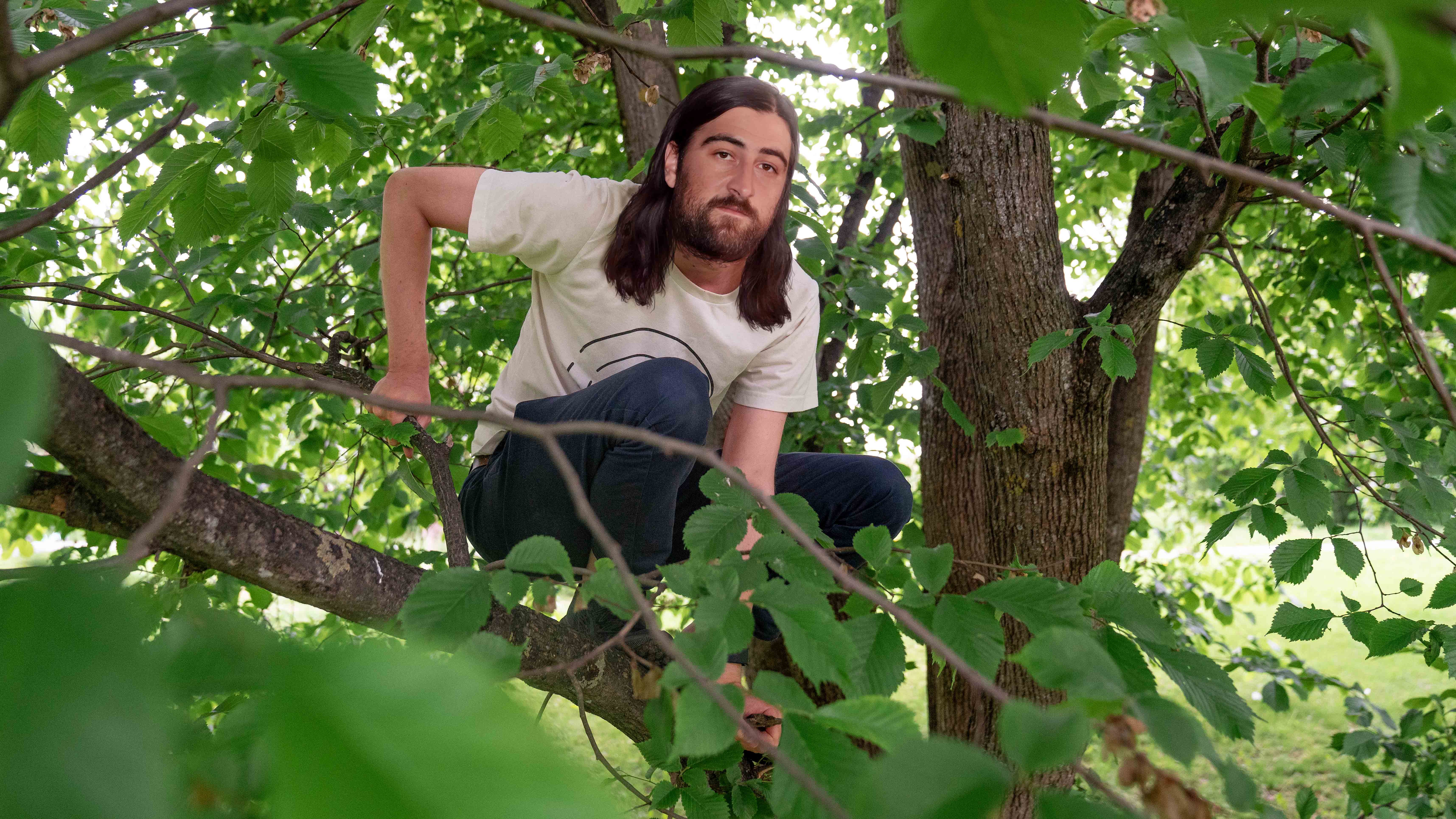 Tour In Peril After Noah Kahan Refuses To Come Down From Tree