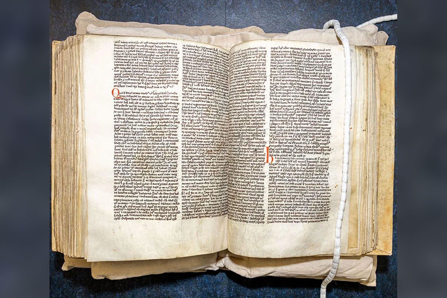 A Tiny Typo May Explain a Centuries-Old Mystery About Chaucer's 'Canterbury Tales' and 'Troilus and Criseyde'