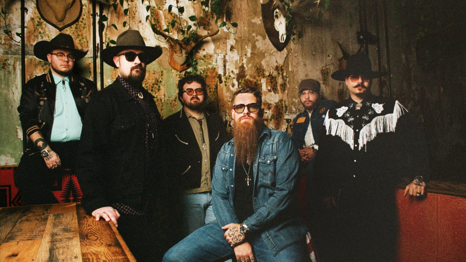 ‘49 Is Forever’: 49 Winchester Are Primed for the Future on New Album ‘Change of Plans’