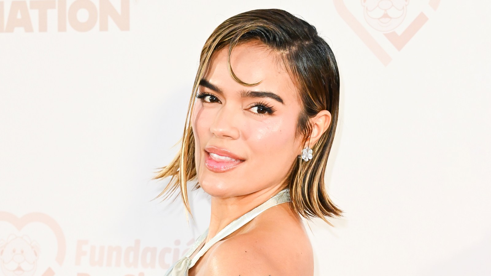 Karol G to Receive International Artist Award of Excellence at 2026 AMAs