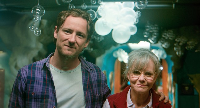 Remarkably Bright Creatures Film Review: Sally Field, Octopus, & More